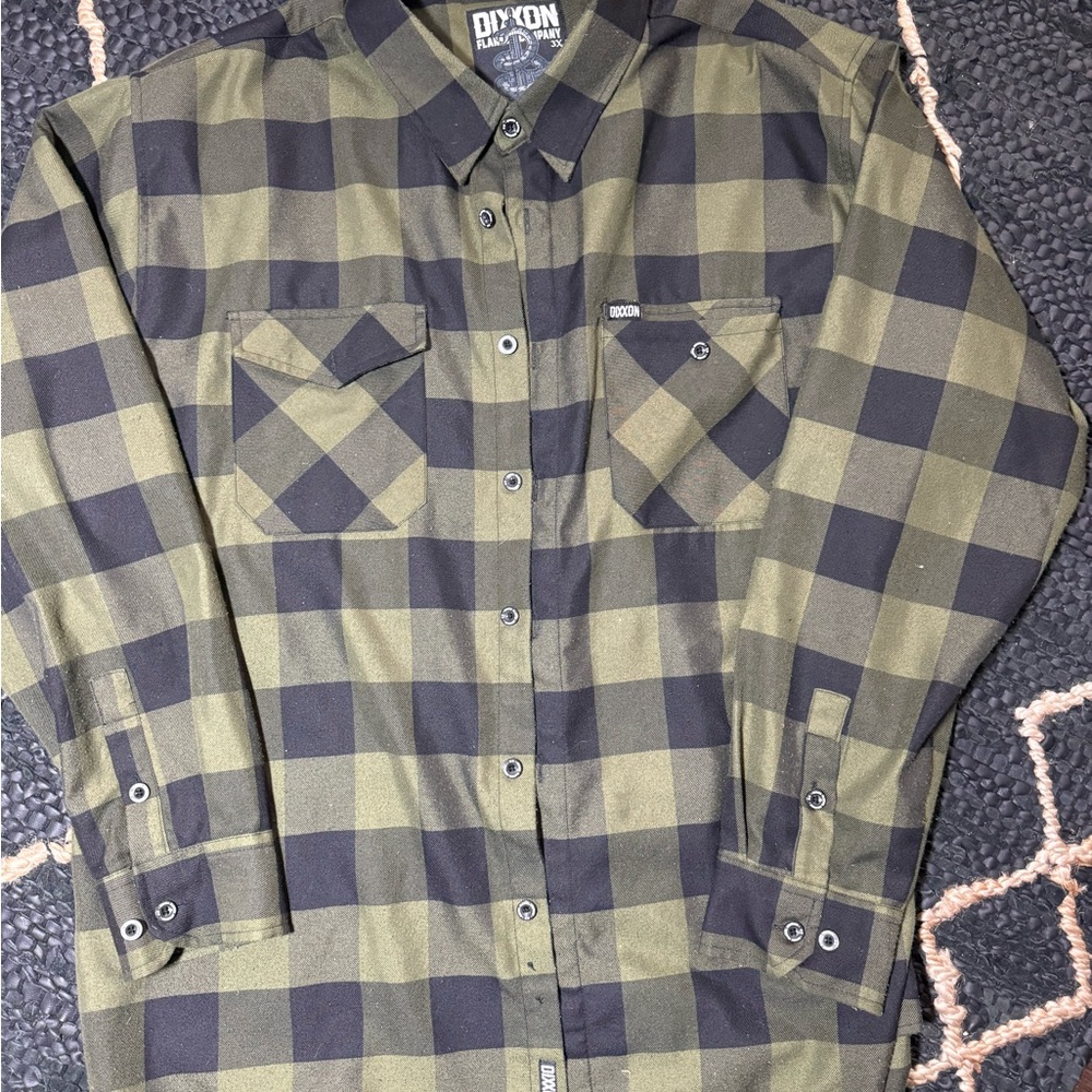 DIXXON Men's Olive and Black Checkered Shirt